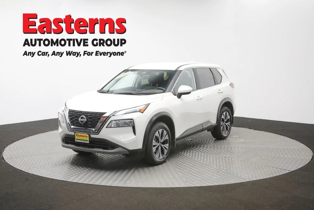 Used 2023 White Nissan SV image 53
