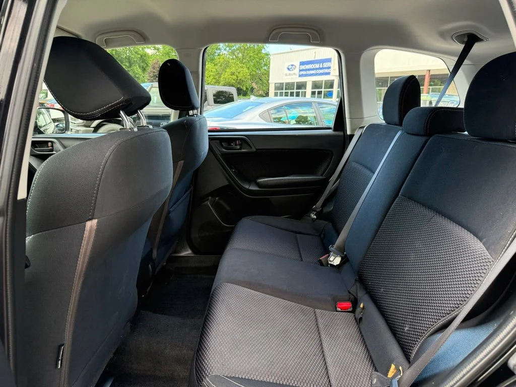 Used 2018 Black Subaru 2.5i image 23