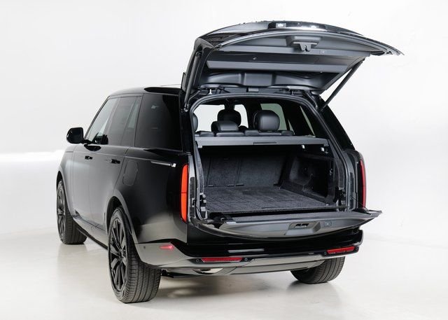 2025 Land Rover Range Rover SE - Photo 29