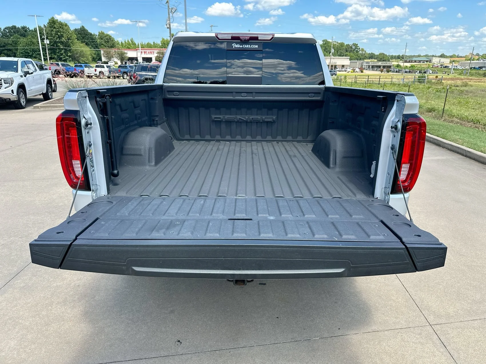 Used 2022 Quicksilver Metallic GMC Denali image 24