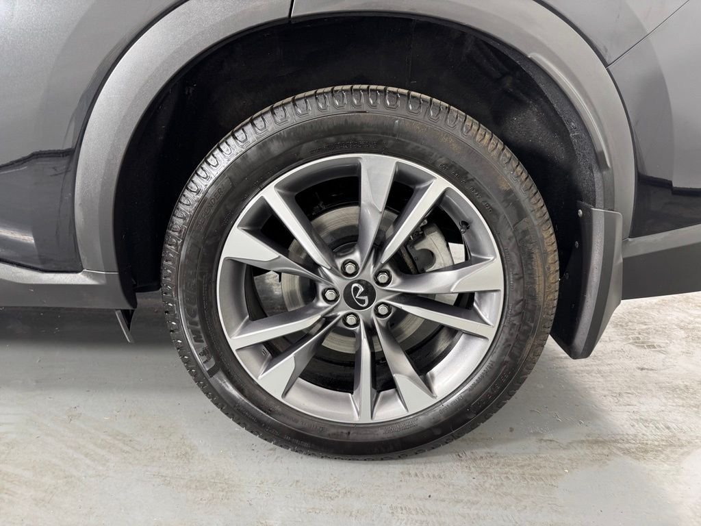 Used 2023 Mineral Black INFINITI LUXE image 38