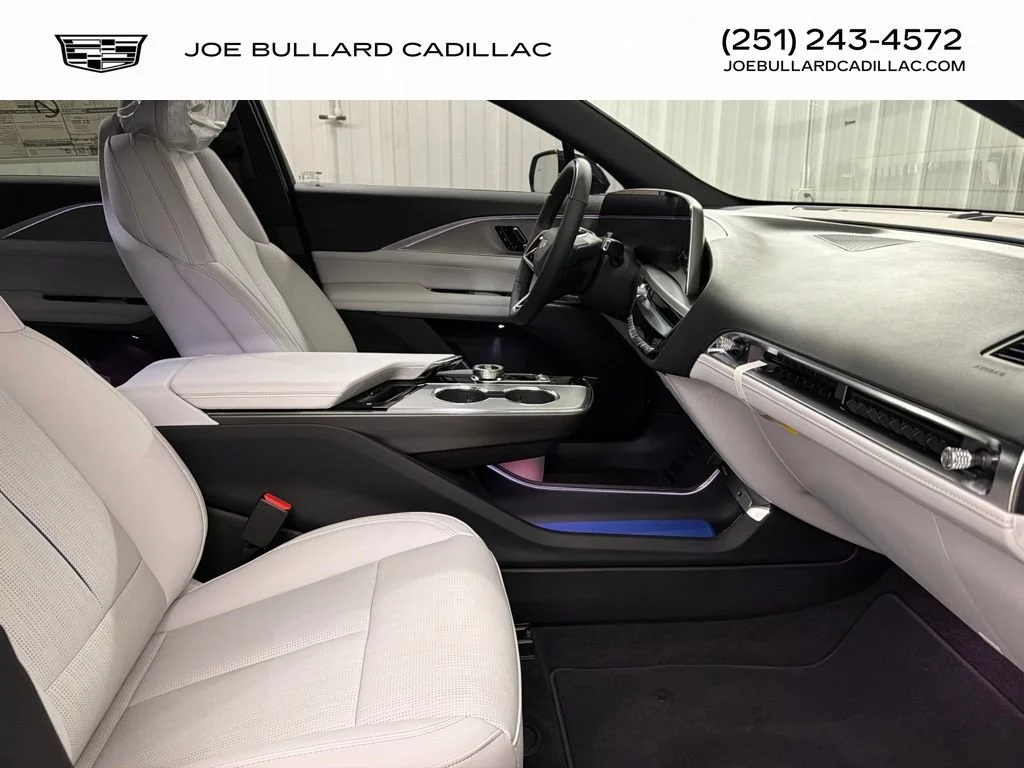 2027 Cadillac LYRIQ Luxury - Photo 25