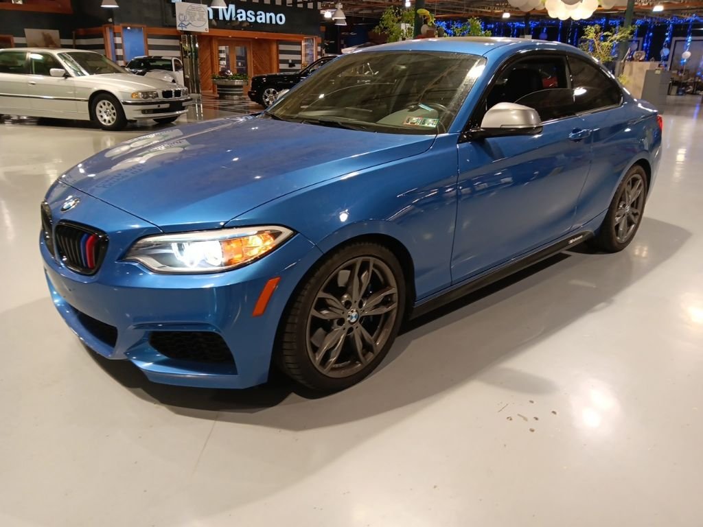 2016 BMW 2 Series M235i Coupe's photo