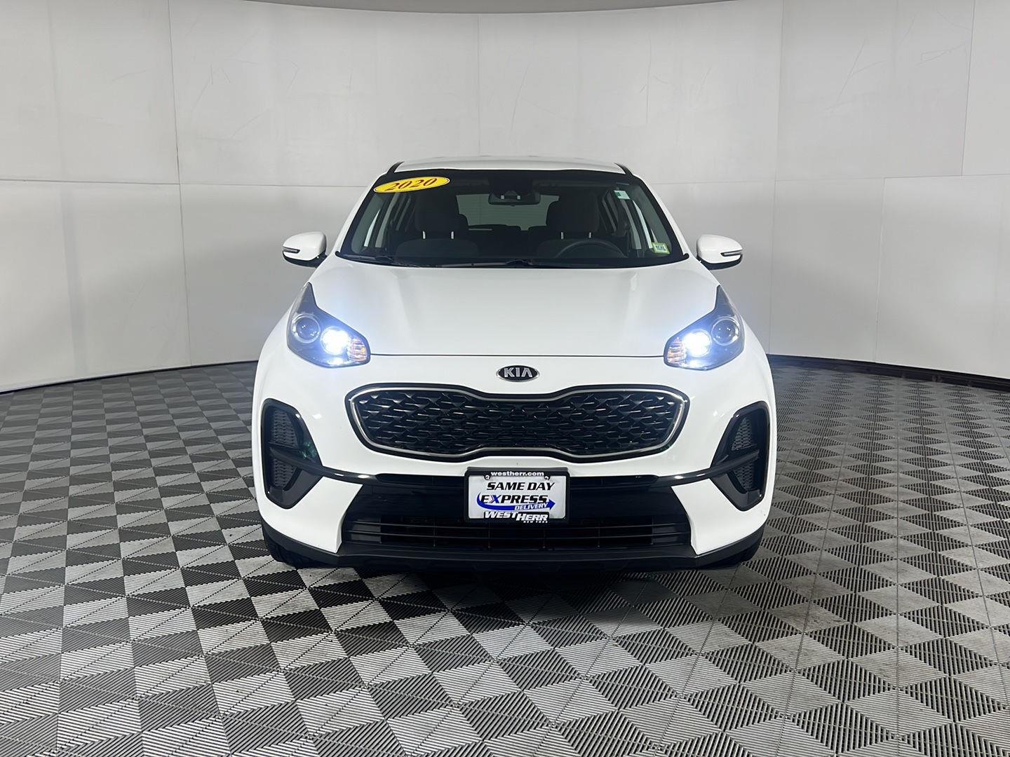 Used 2020 Clear White Kia LX image 16