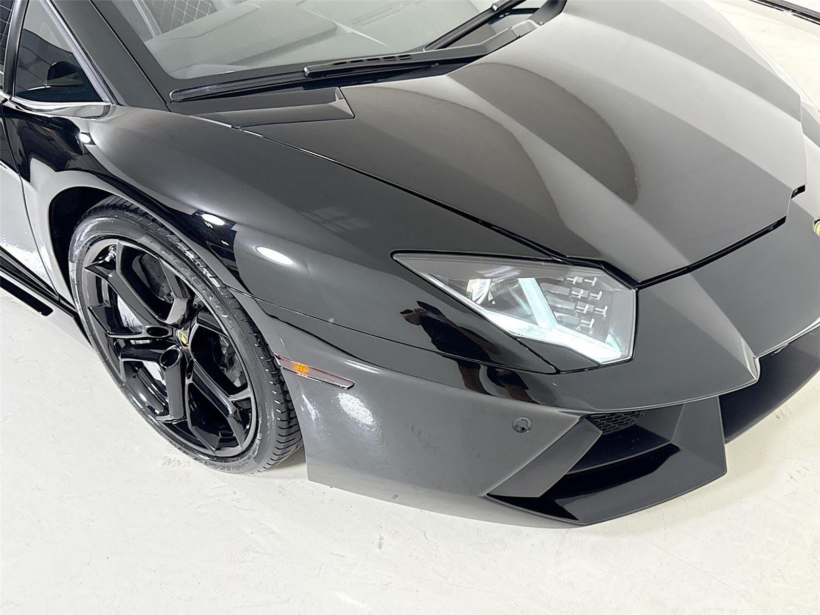 Used 2016 Nero Aldebaran Lamborghini LP 700-4 | Vorsteiner Carbon Wing | Carbon Interior image 32