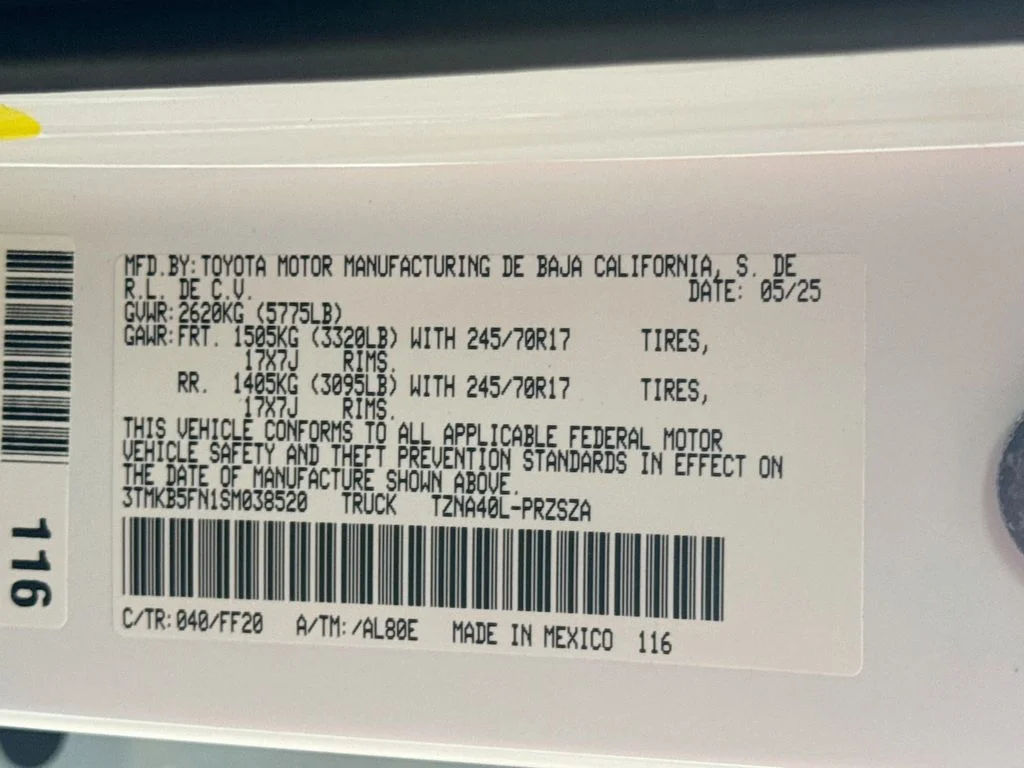 Used 2025 Ice Cap Toyota SR5 image 30