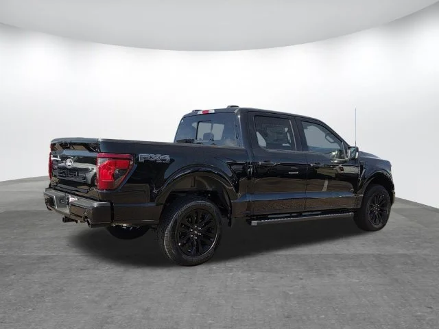 New 2026 Black Ford XLT image 2