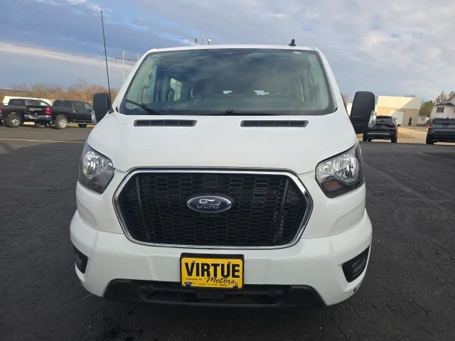 Used 2024 Oxford White Ford XLT image 2