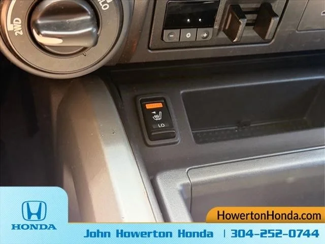 Used 2022 Gray Nissan SV image 20
