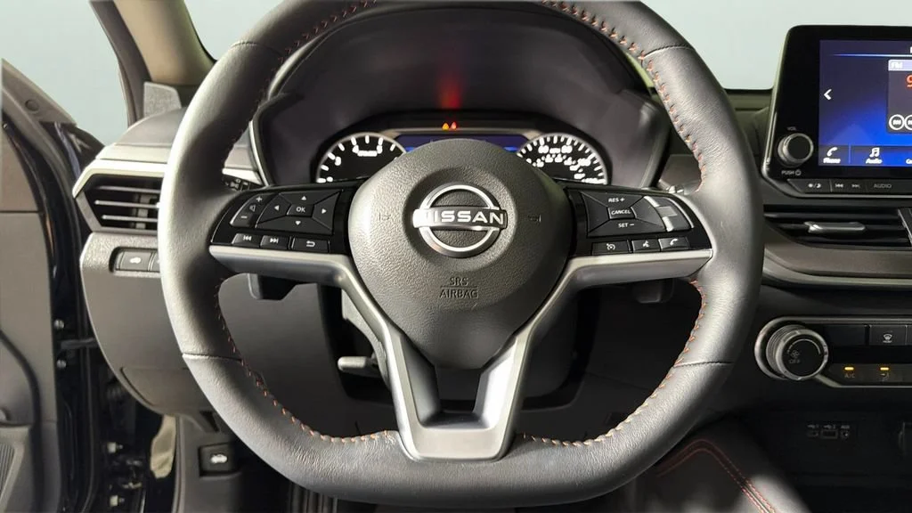Used 2024 Black Nissan SR FWD image 25