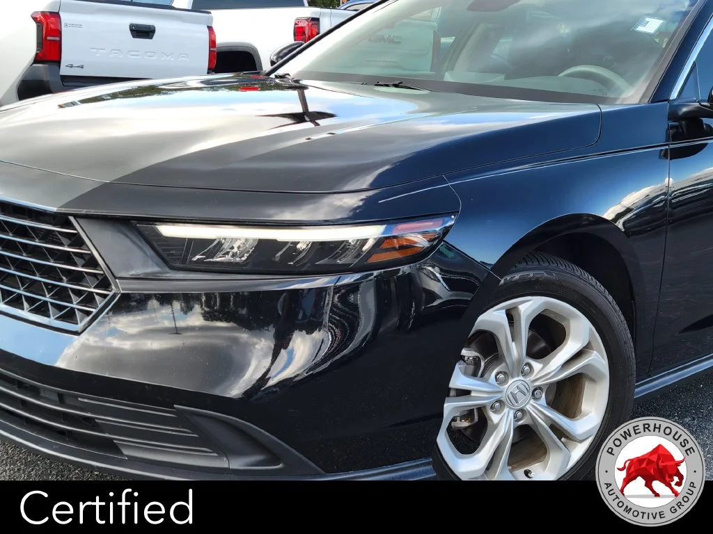 Used 2023 Black Honda LX image 11