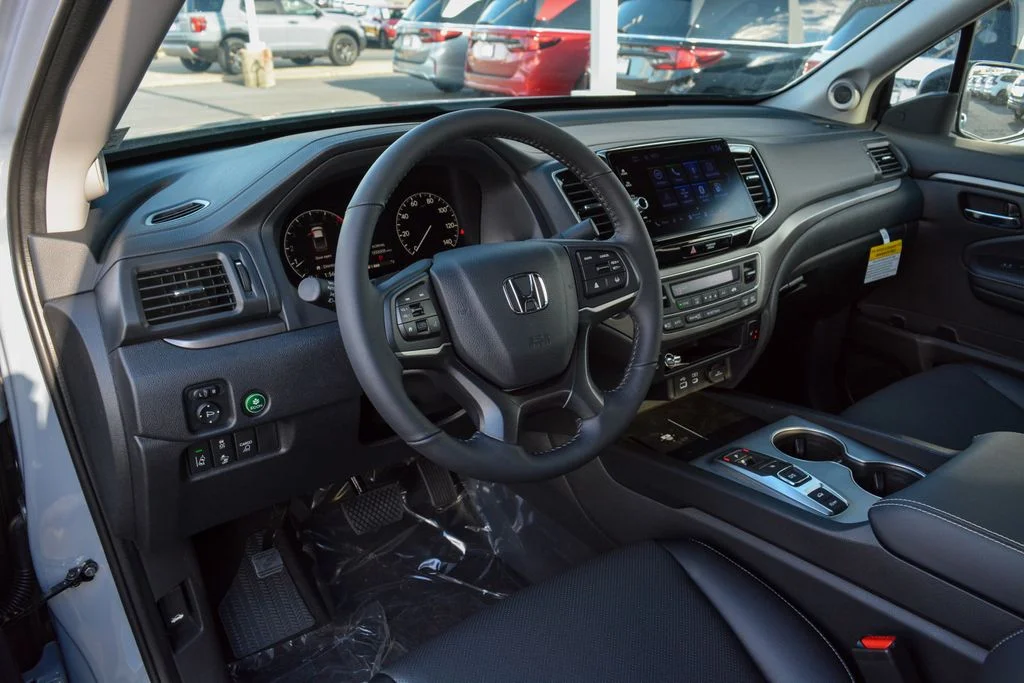 New 2026 Radiant Red Metallic II Honda RTL image 14