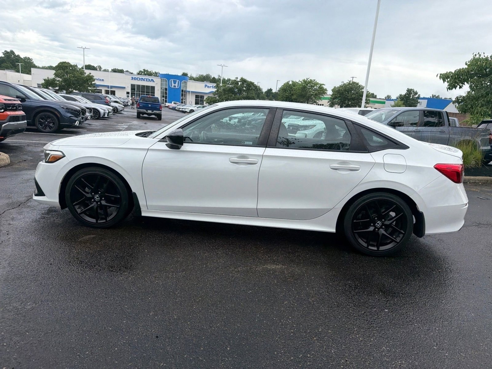 Certified Used 2023 Platinum White Pearl Honda Sport image 15