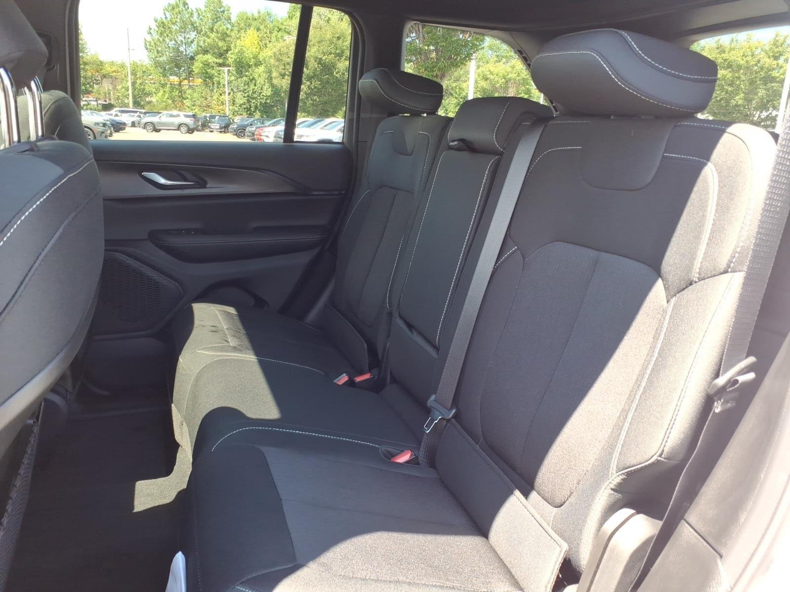 Used 2026 Bright White Clearcoat Jeep Laredo X image 19