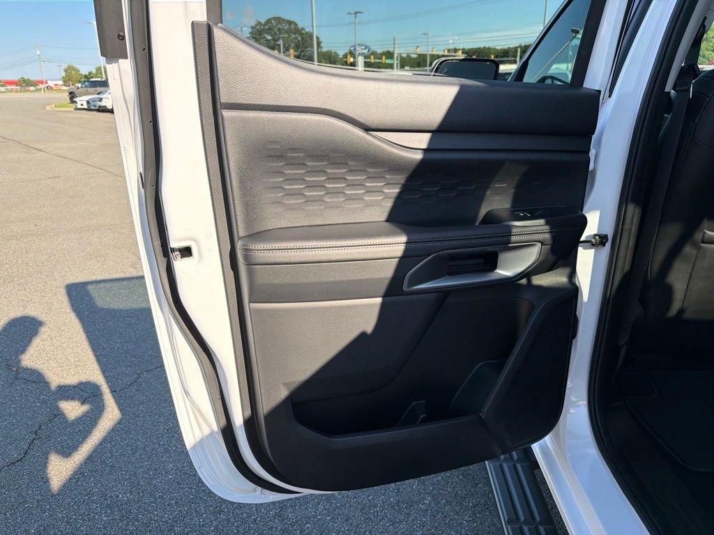New 2026 Oxford White Ford Lariat® image 15