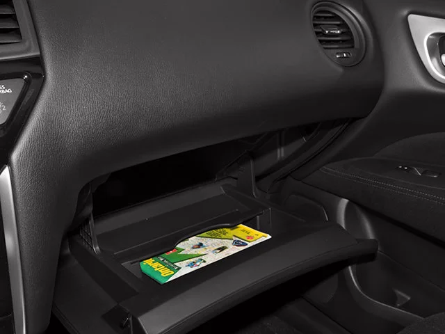 Used 2014 Dark Slate Nissan Platinum image 18