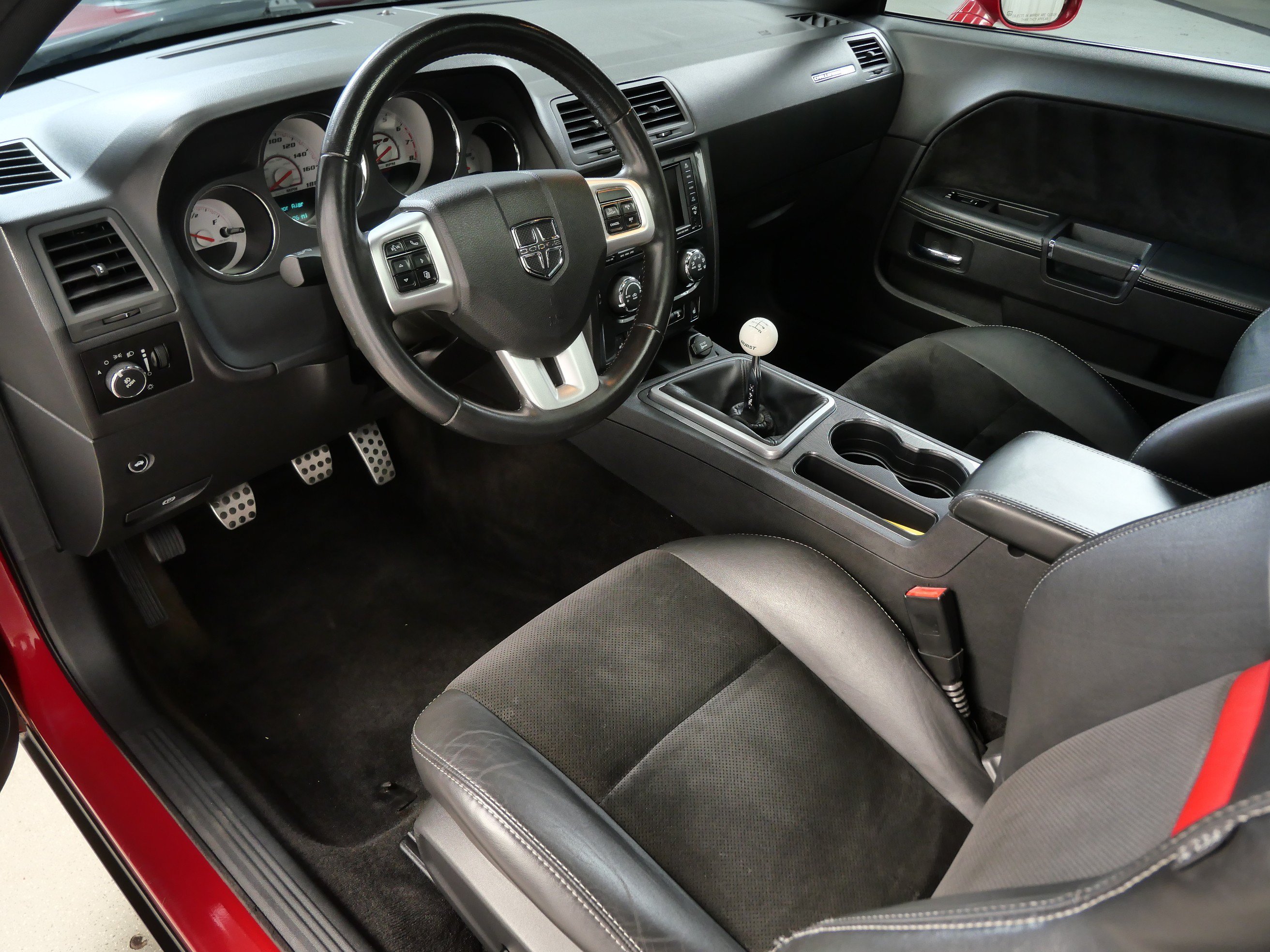 Used 2011 Dodge Challenger SRT8 with VIN 2B3CJ7DJ8BH526687 for sale in Minnetonka, Minnesota