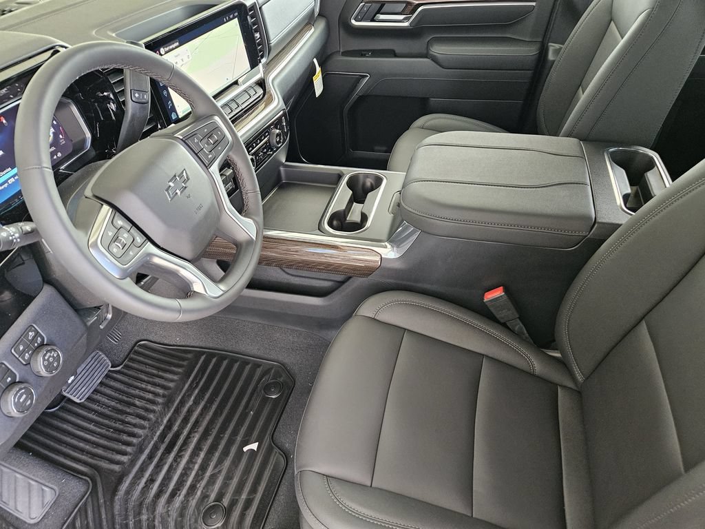 New 2026 Summit White Chevrolet LT image 15