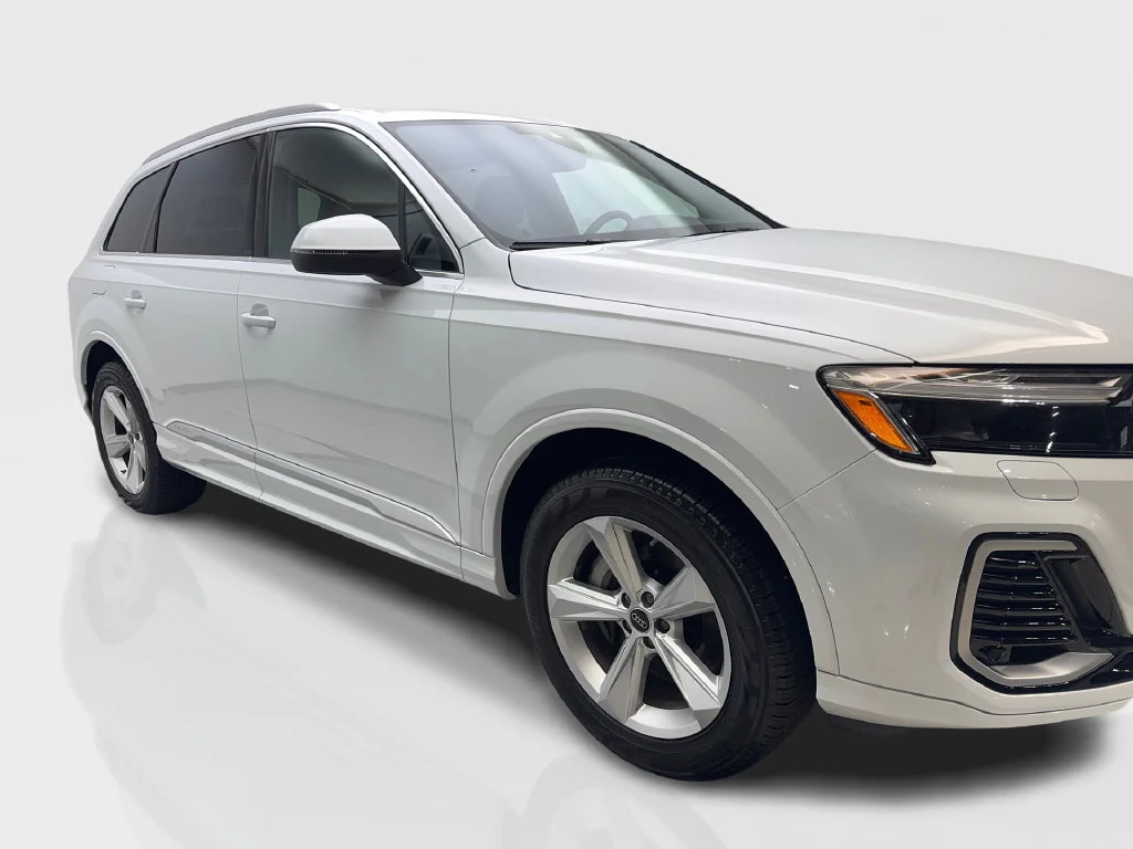 Used 2025 White Audi 45 Premium image 14