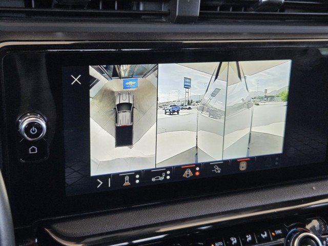 Used 2024 Summit White GMC AT4 image 36