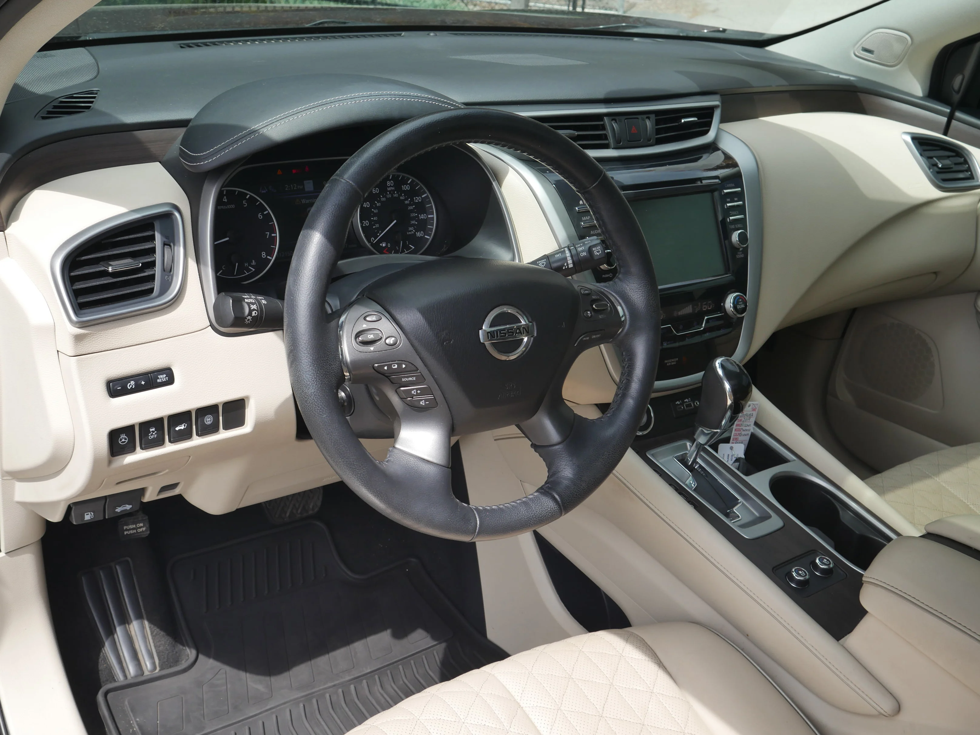 Used 2019 Mocha Almond Pearl Nissan Platinum image 4