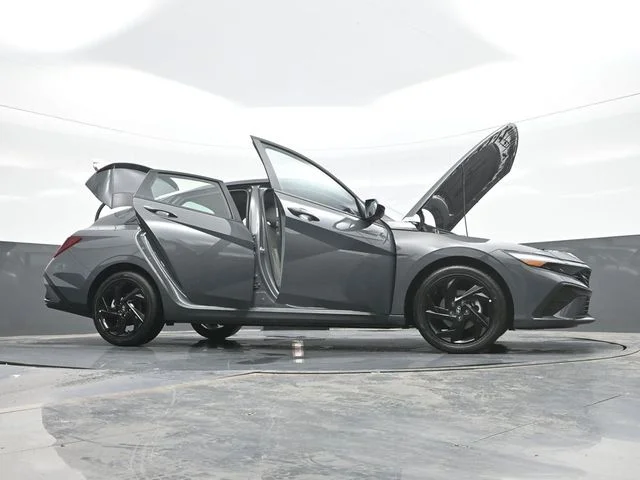 New 2026 Gray Hyundai SEL Sport image 31