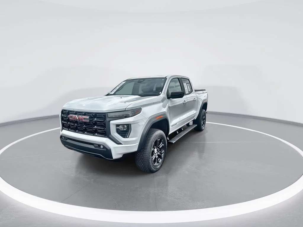Certified Used 2023 White GMC Elevation image 4