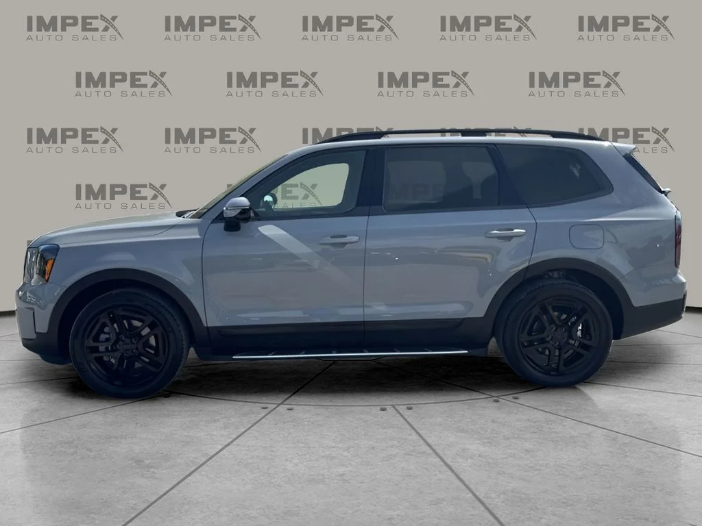 Used 2025 Gray Kia SX X-Line image 2
