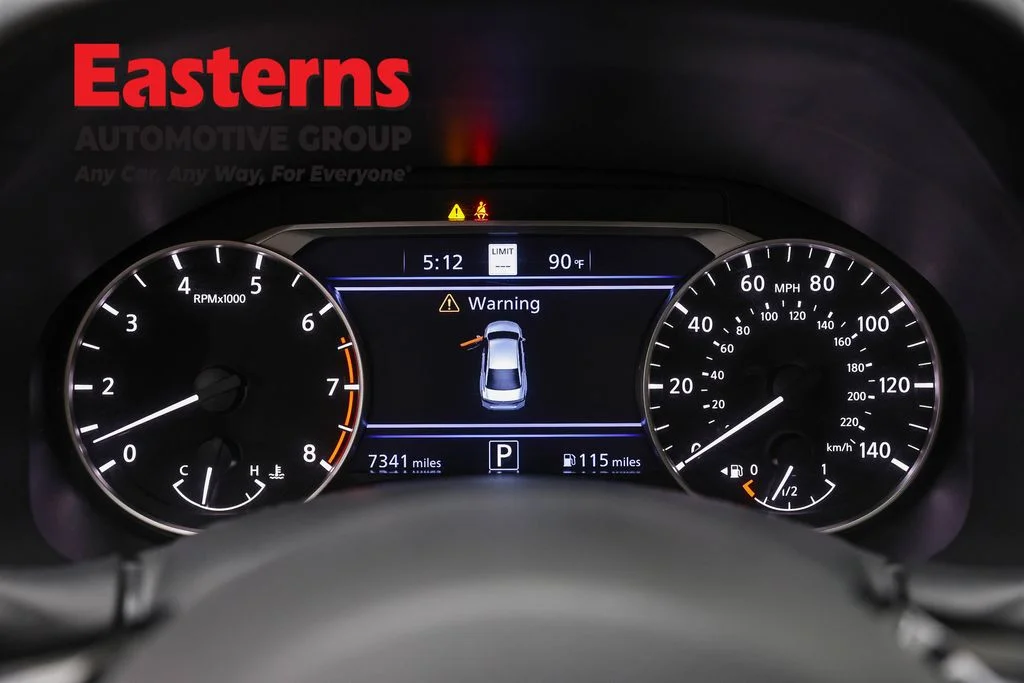 Used 2024 Red Nissan 2.5 SL image 18