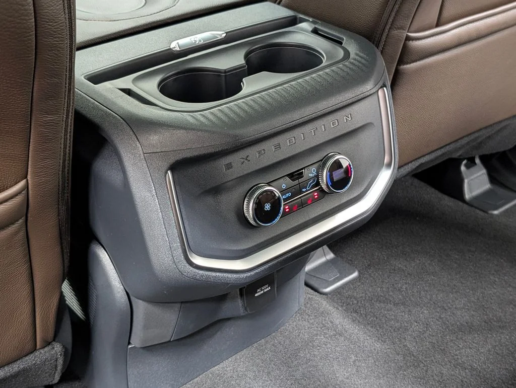 New 2027 Star White Metallic Tri-Coat Ford MAX King Ranch® image 16