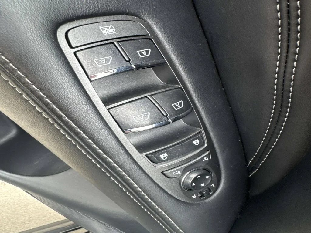 Used 2019 Black INFINITI PURE image 15