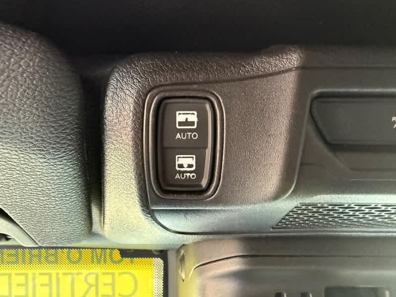 Used 2024 Anvil Clear Coat Jeep Sport S image 23