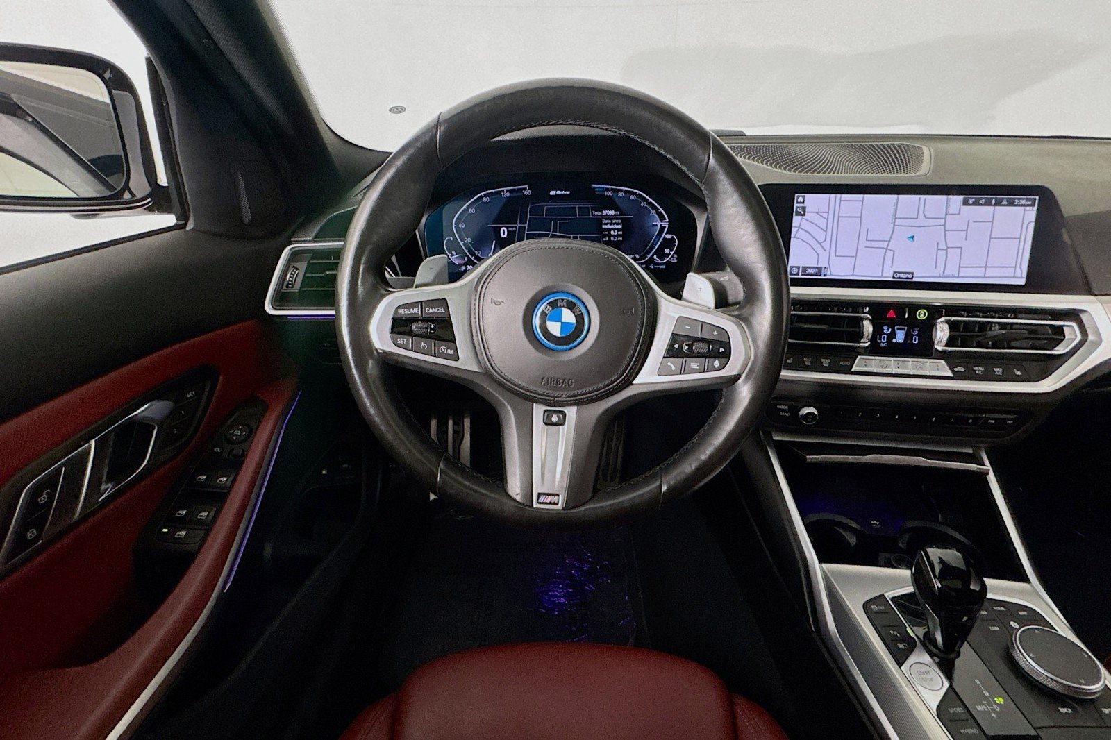 Used 2022 Alpine White BMW 330e image 5