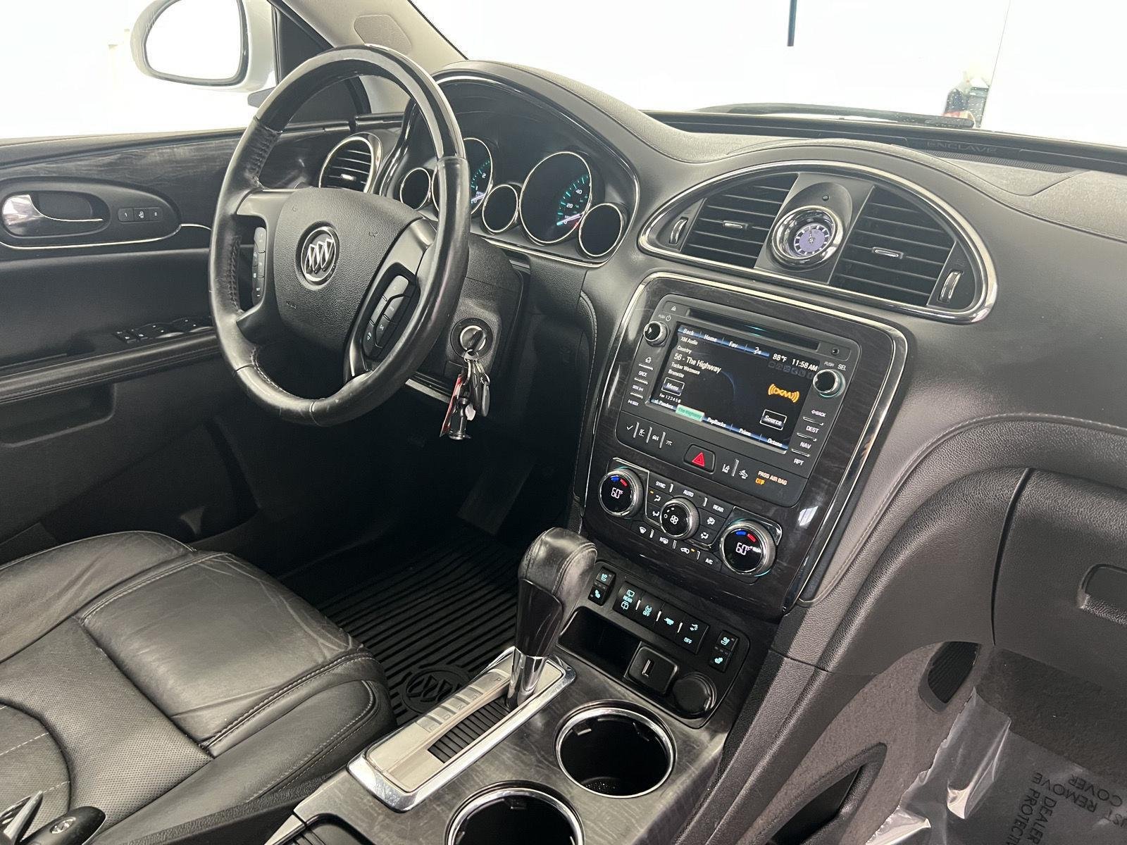 Used 2017 White Frost Tricoat Buick Premium image 30
