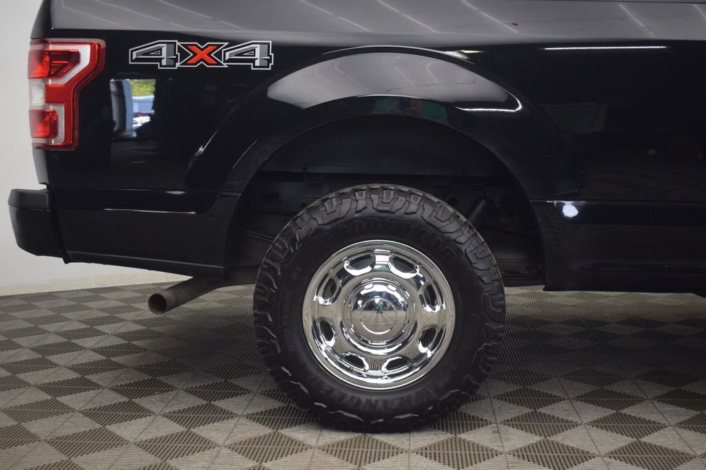 Used 2020 Black Metallic Ford XL image 31