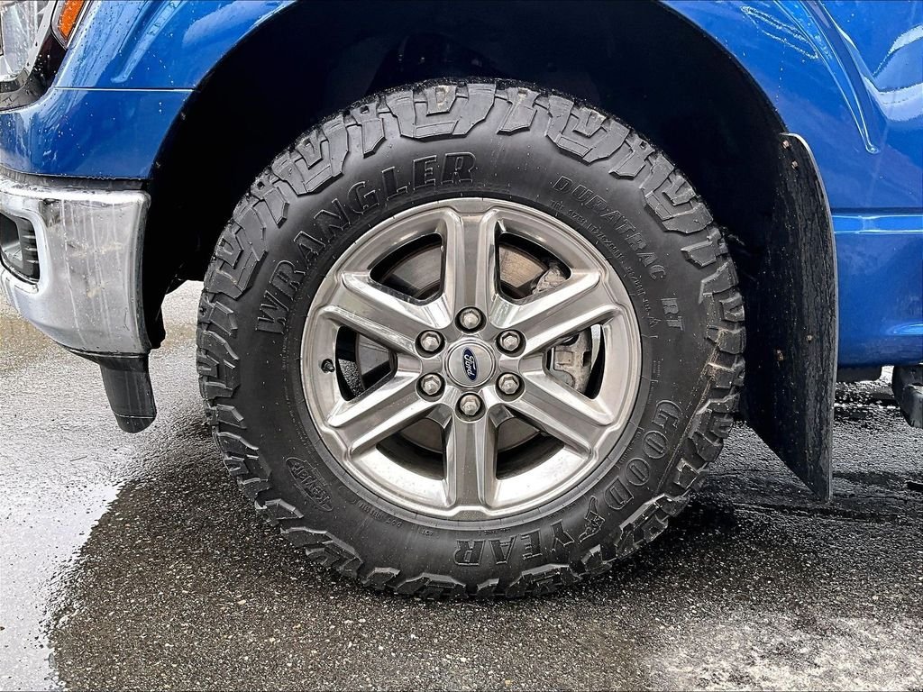 Used 2024 Atlas Blue Metallic Ford XLT image 7