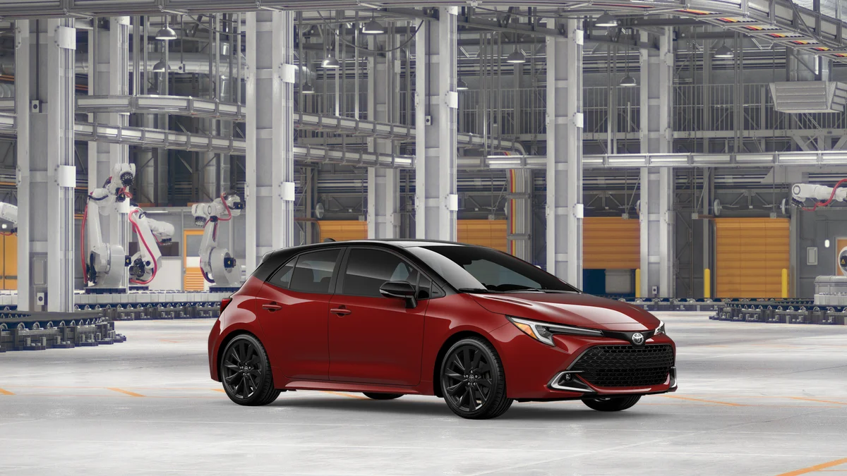 New 2026 Finish Line Red with Midnight Black Metallic roof Toyota XSE image 14