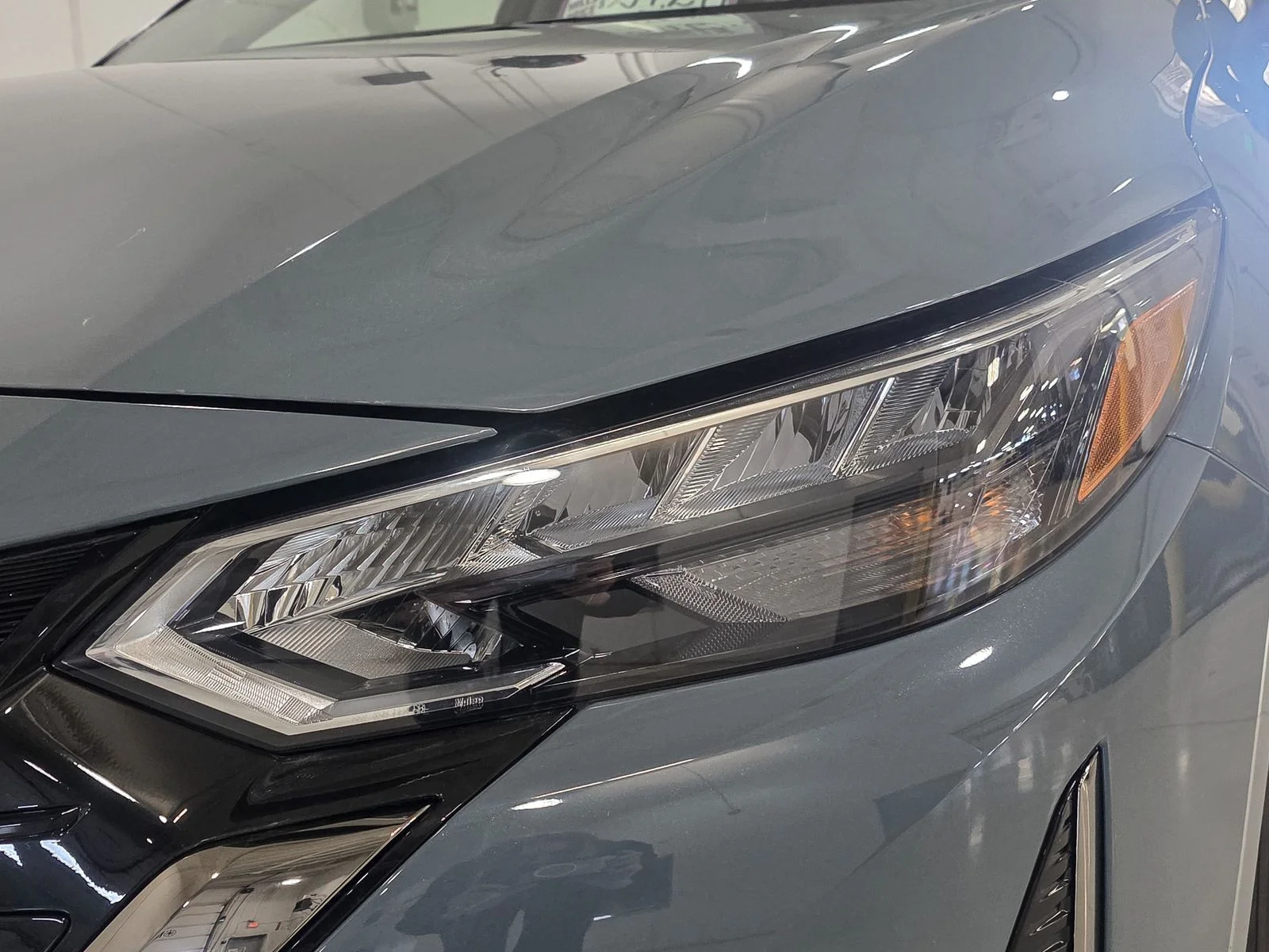2025 Nissan Sentra SR - Photo 14