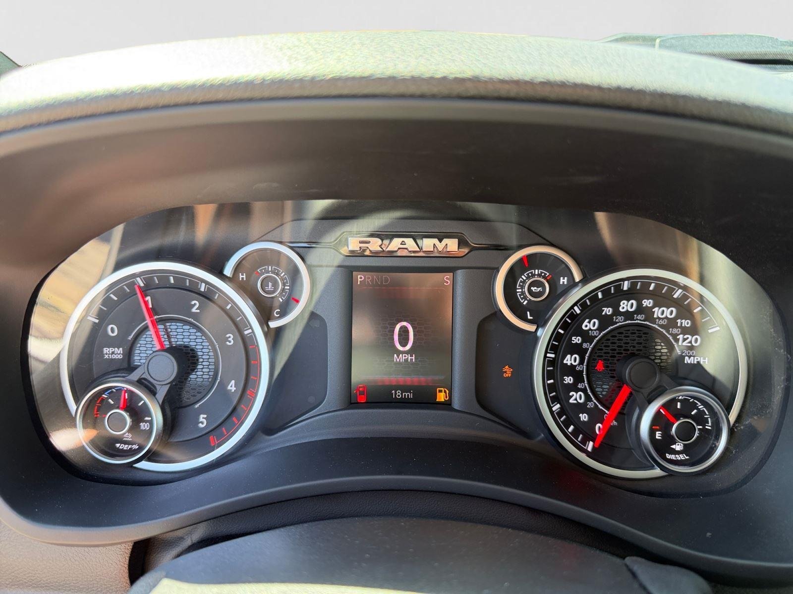 2026 RAM 2500 Tradesman - Photo 14