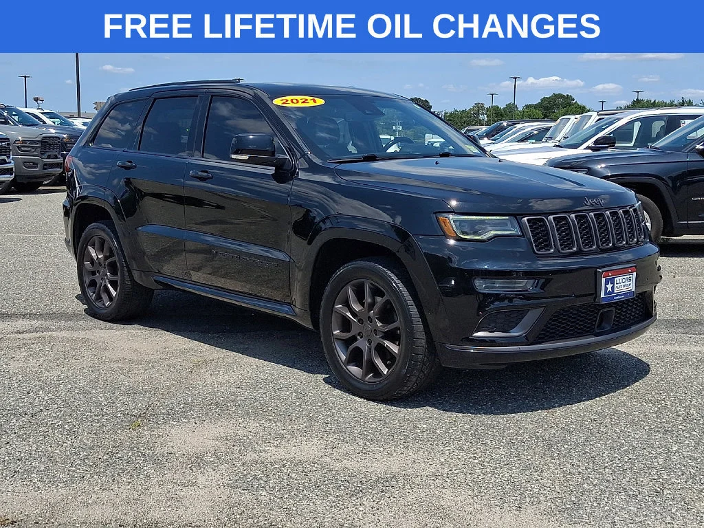 Used 2021 Diamond Black Crystal Pearlcoat Jeep High Altitude image 1