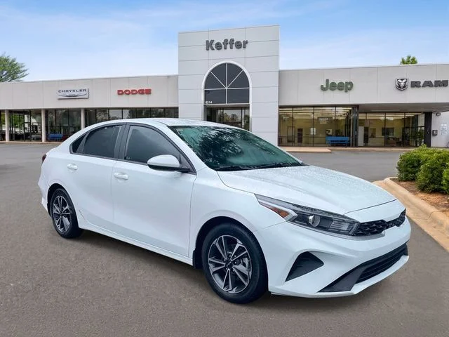 Used 2024 White Kia LXS image 2