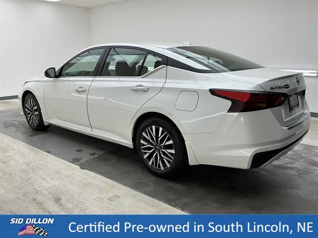 Used 2023 Pearl White Tricoat Nissan 2.5 SV image 6