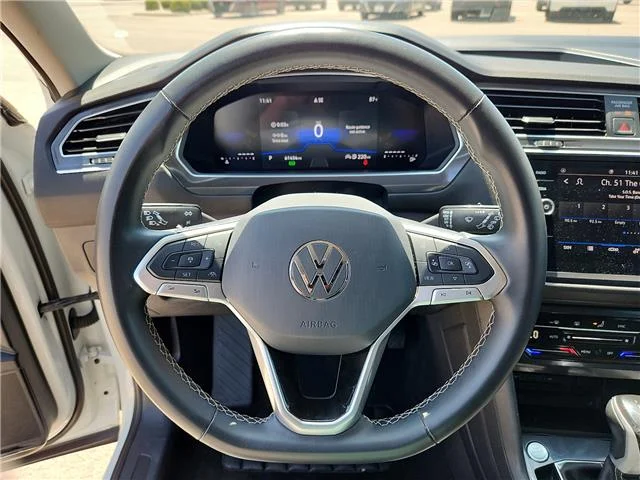 Used 2024 Pure White Volkswagen 2.0T SE (EOP CW37) Front-Wheel Drive image 15