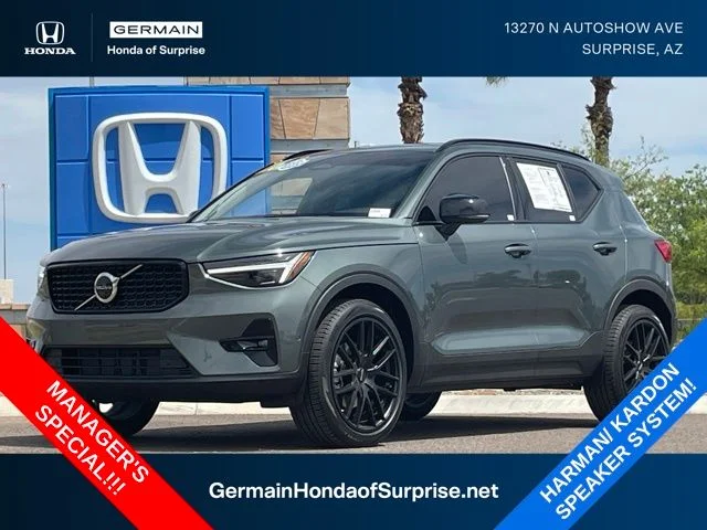 2026 Volvo XC40 B5 Ultra Dark AWD's photo