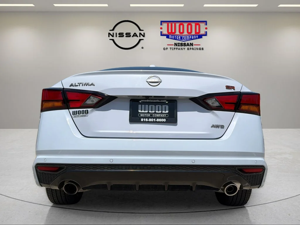 Certified Used 2024 Gray Sky Pearl Nissan 2.5 SR image 3
