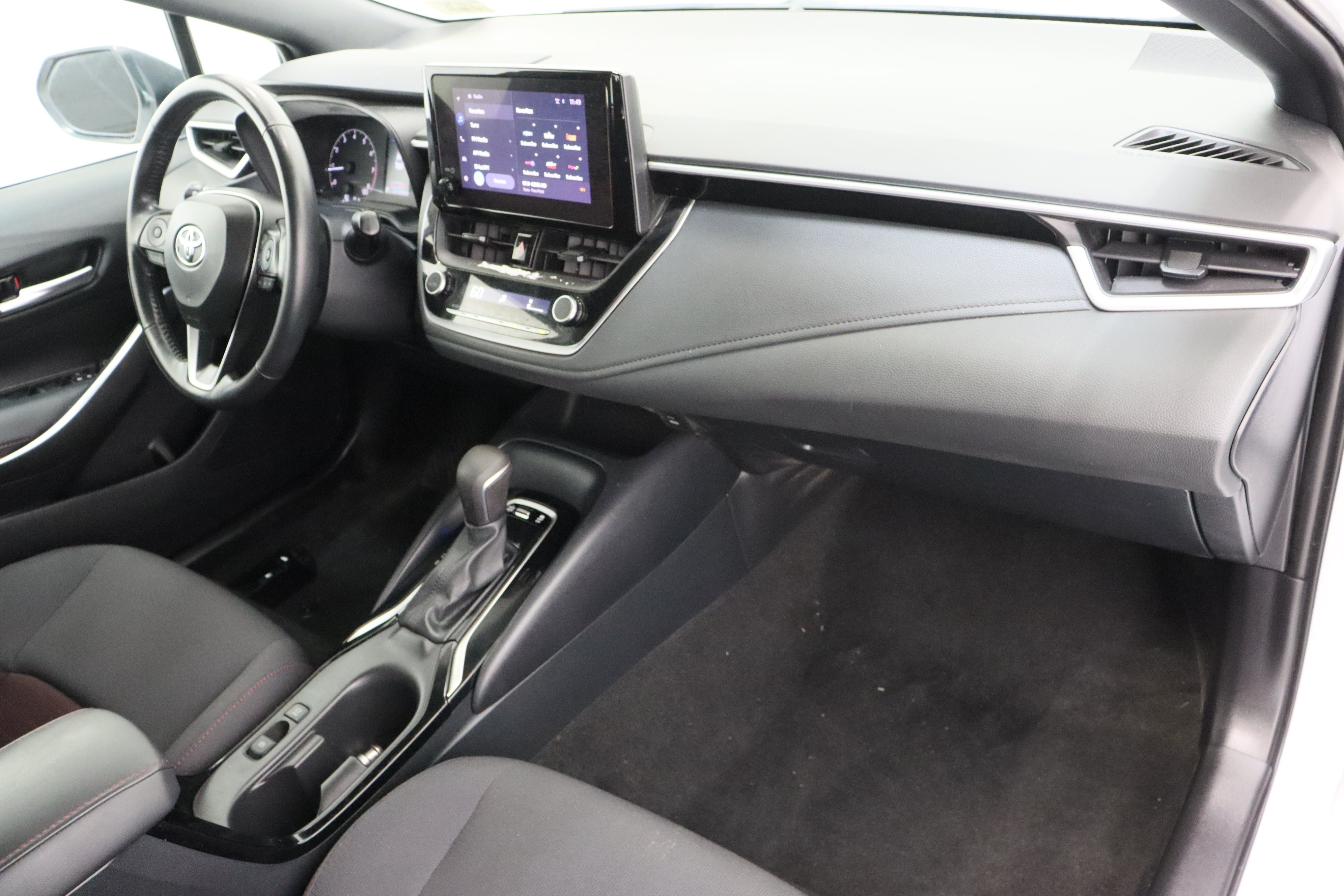 Used 2023 Wind Chill Pearl Toyota SE 2.0L image 33