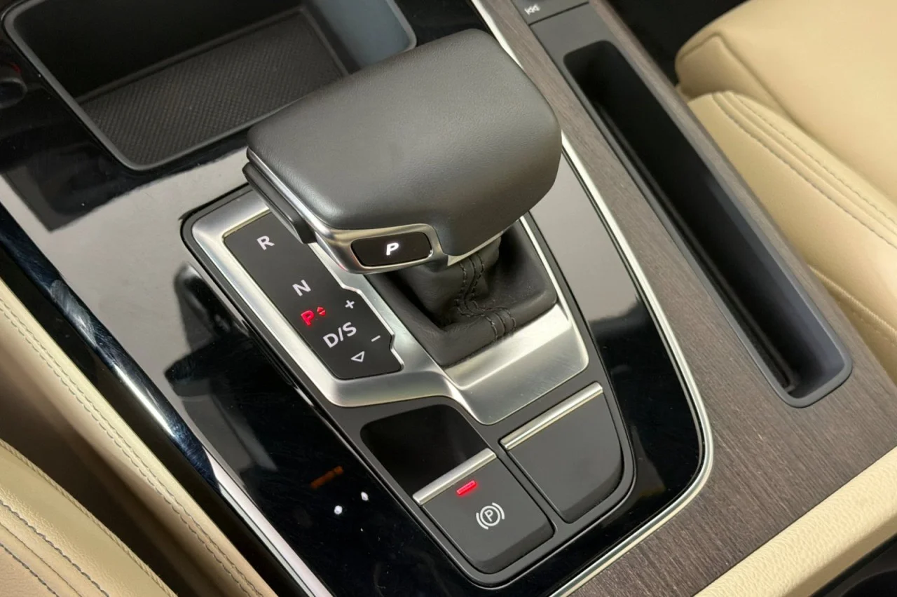 Used 2023 FLORETT SILVER MET Audi S line Premium Plus image 20