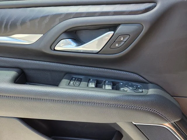 Used 2024 Silver GMC Denali image 23