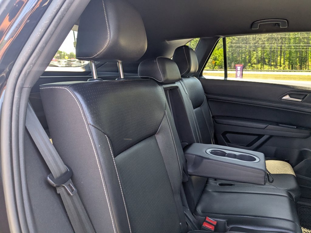 Used 2020  Volkswagen 3.6L V6 SE w/Technology image 25