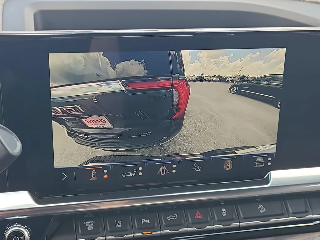 New 2026 Summit White GMC SLT image 17